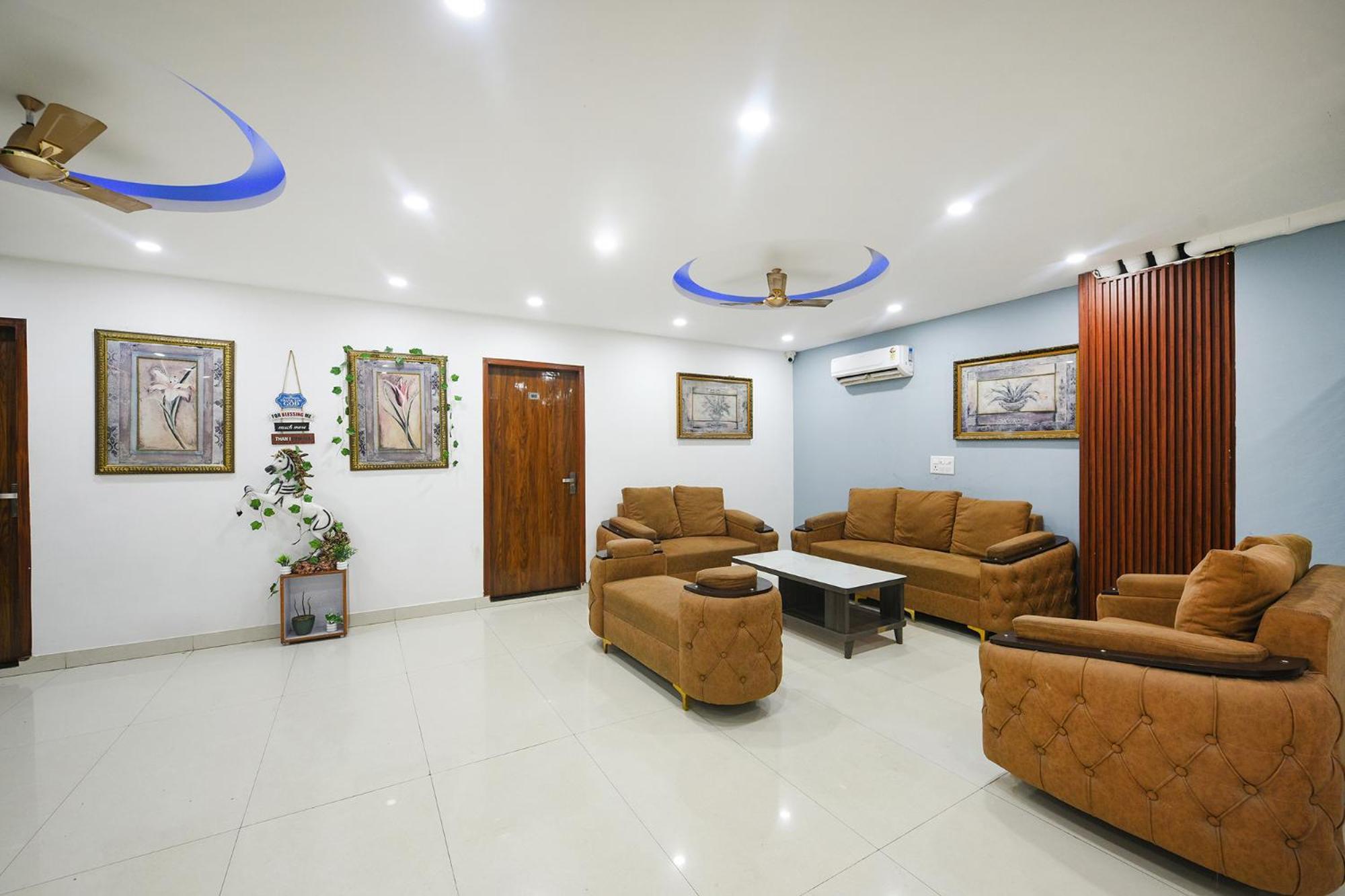Fabhotel Wonderland Studio Rooms Gurgaon Exteriör bild