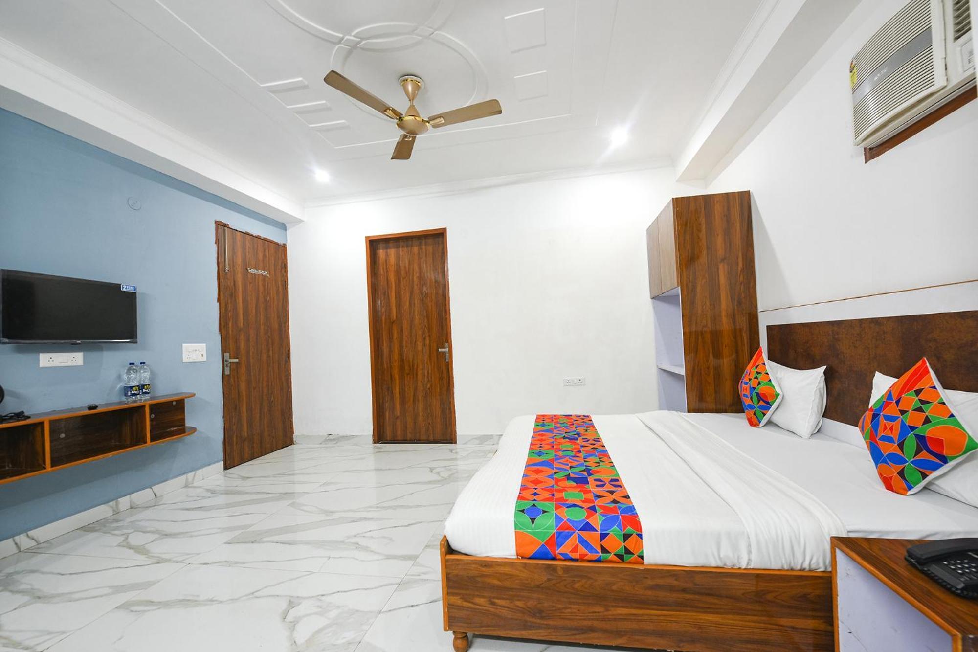 Fabhotel Wonderland Studio Rooms Gurgaon Exteriör bild