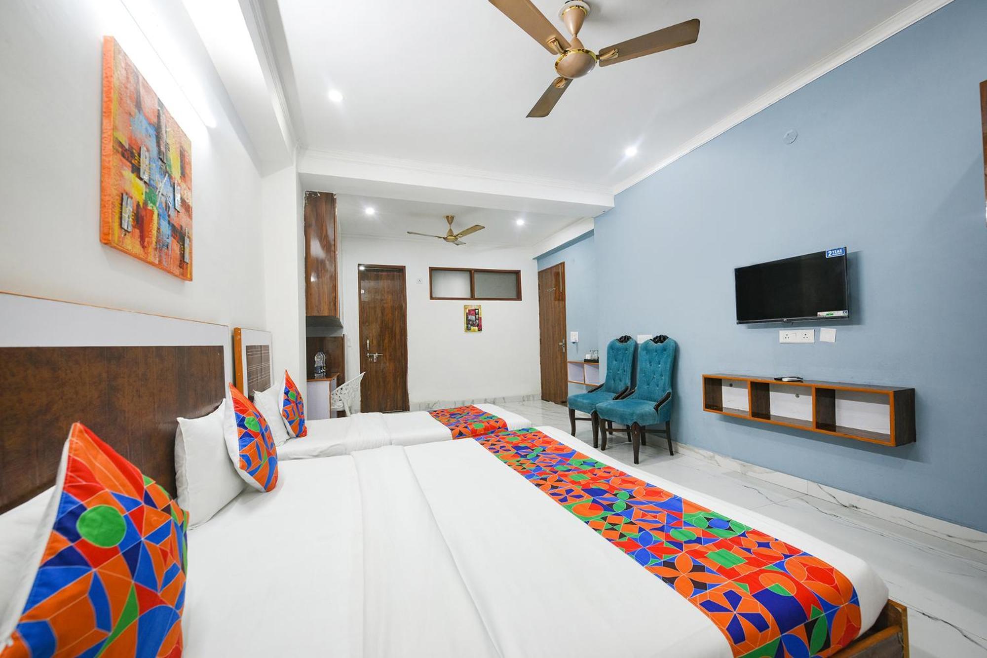 Fabhotel Wonderland Studio Rooms Gurgaon Exteriör bild