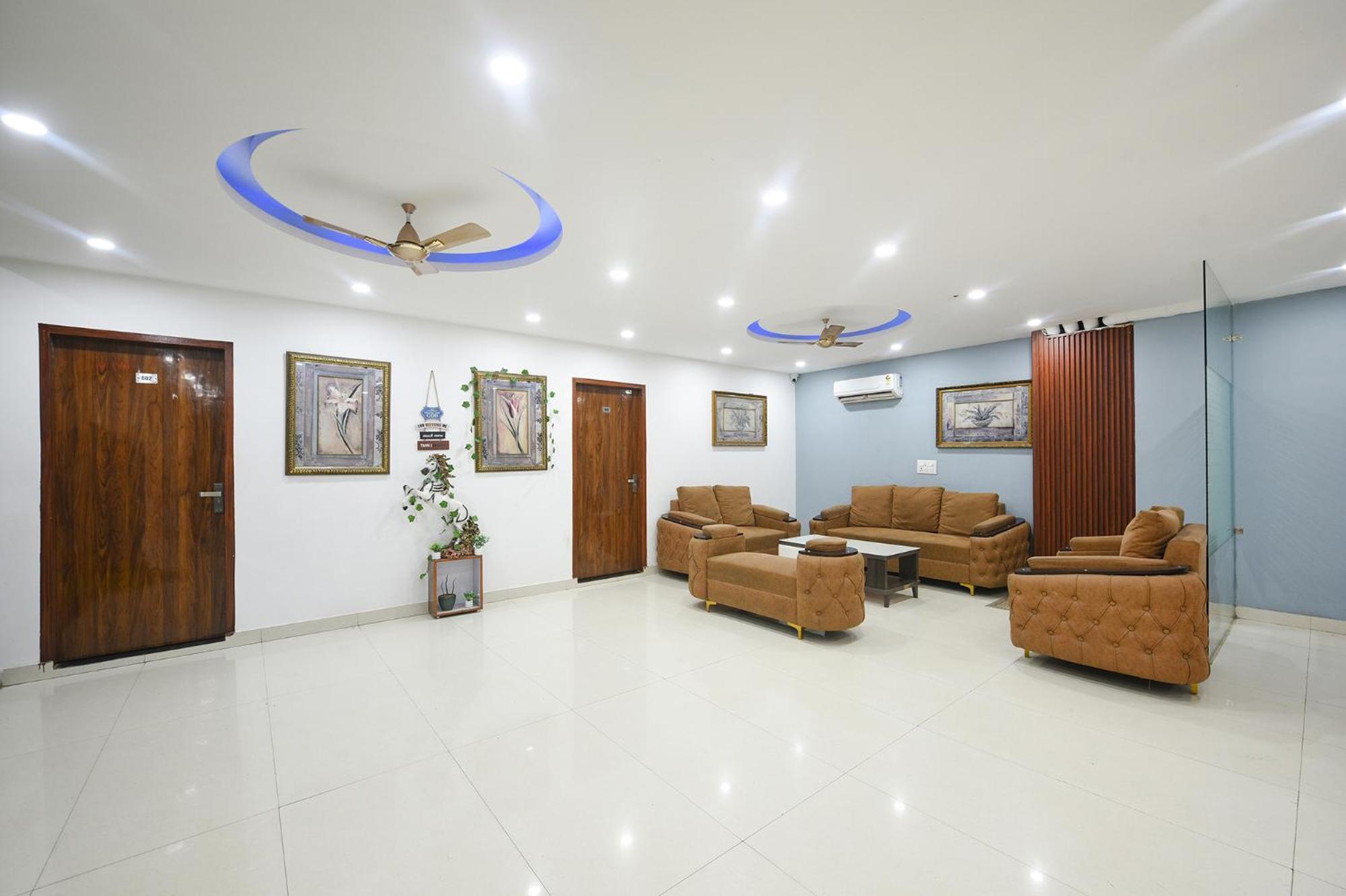 Fabhotel Wonderland Studio Rooms Gurgaon Exteriör bild